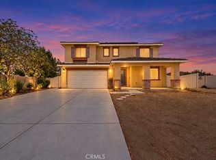 804 Amadova Dr, Perris, CA 92571