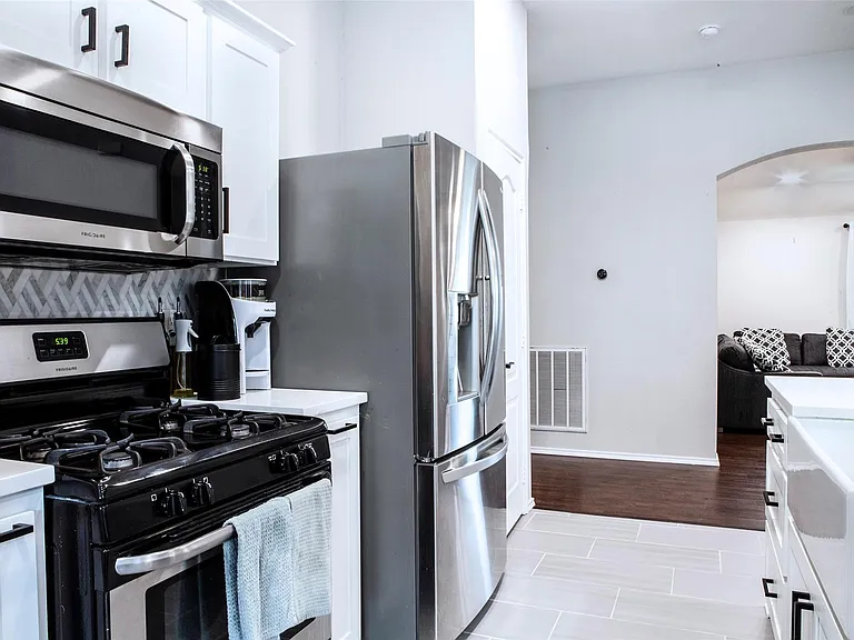 1796 Barton Springs Dr — Photo 6