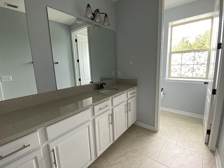 14410 Swanley St — Photo 17