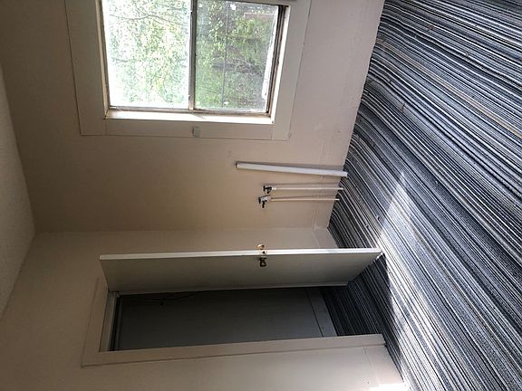 5th image of 1206/08 Keltys St