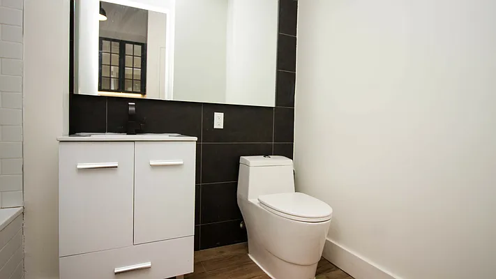 Rented by Nooklyn NYC LLC | media 16