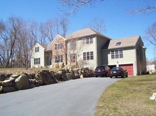 10 Benjamin Tripp Rd, Westport, MA 02790