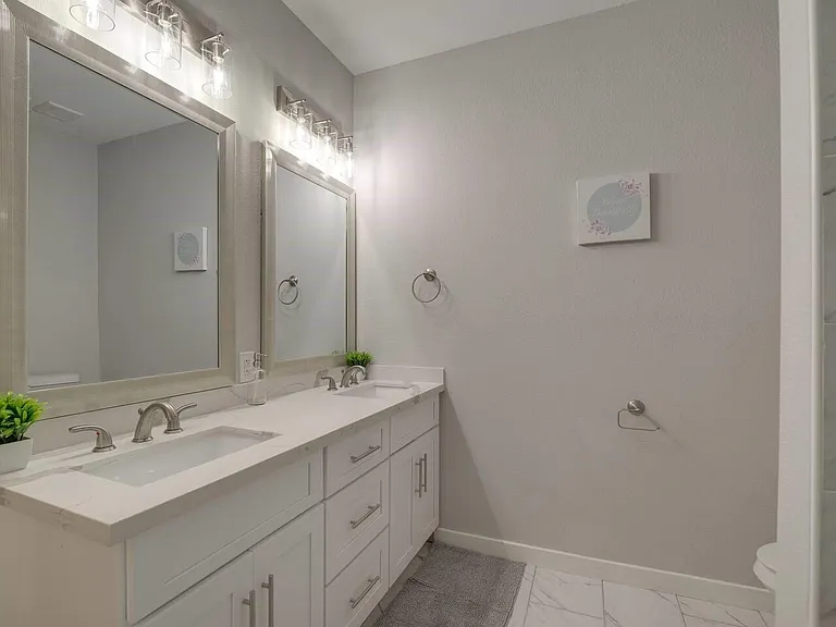 3523 Bain St — Photo 15