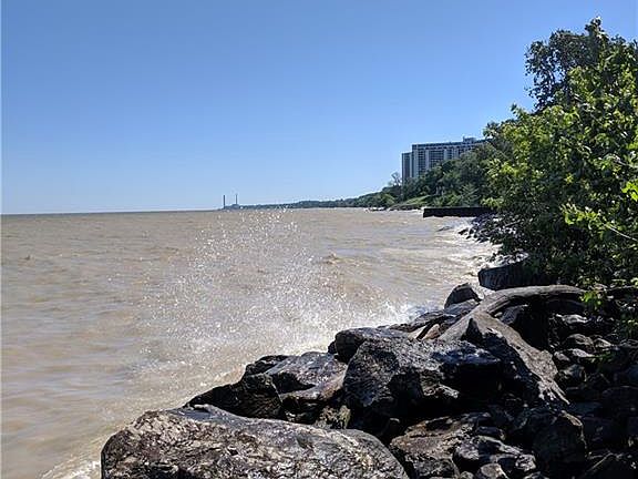 2nd image of Lake Shore Blvd