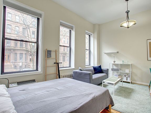4th image of 59 W 89th St #2F