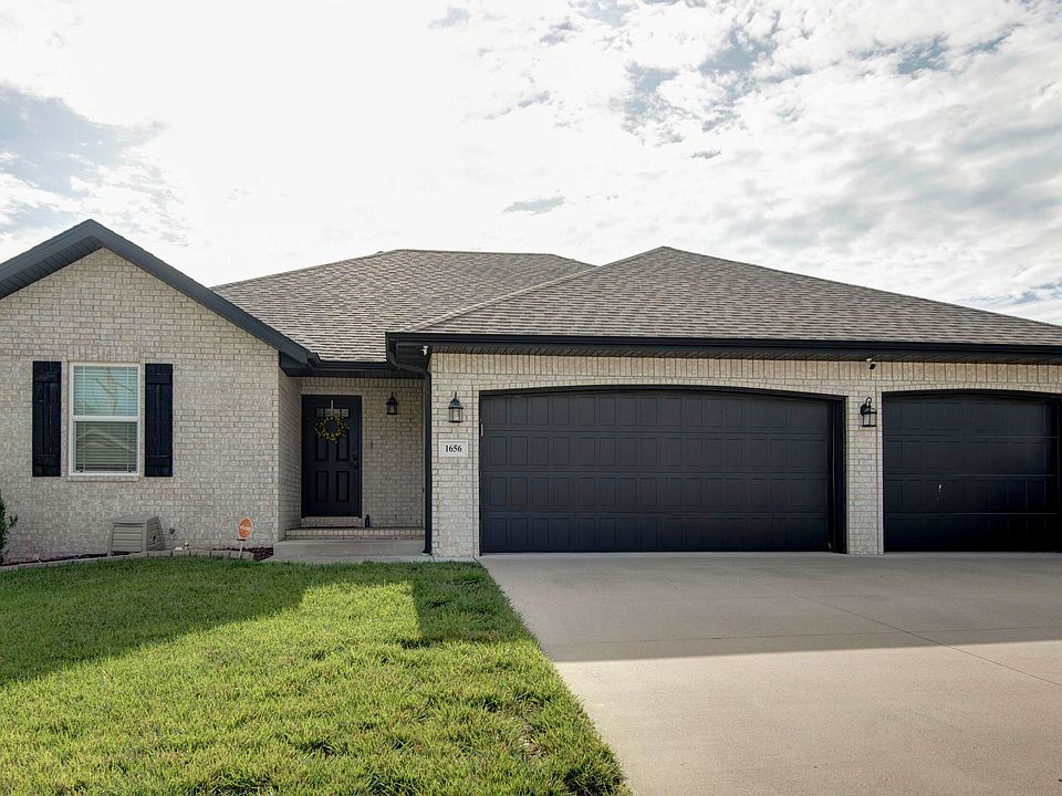 1st image of 1656 N Penrose Avenue
