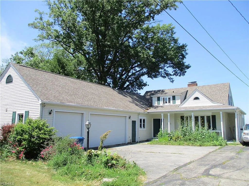 3722 Edgewater Blvd photo 1
