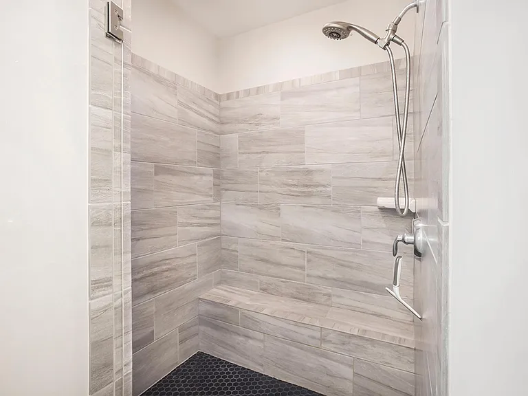 549 Cooper Village Ln — Photo 14