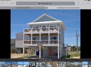 469 Topsail Rd, North Topsail Beach, NC 28460