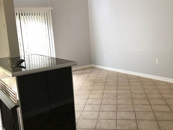5th image of 2019 Cherokee Bluff Dr
