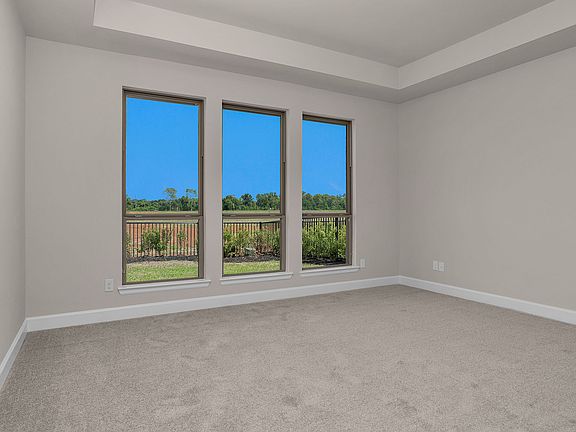 4th image of 1334 Village Falls Dr