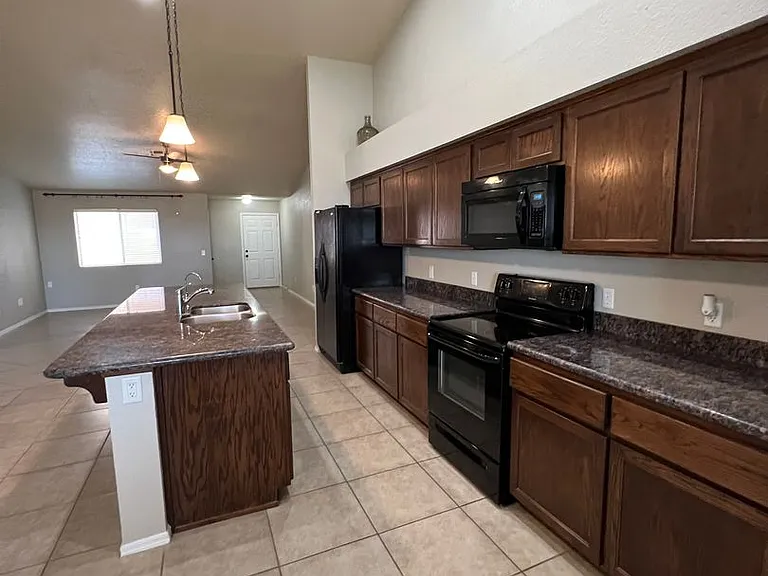 3174 S Robert Way — Photo 8
