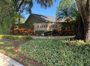 3035 Edgemoor Dr, Palm Harbor, FL 34685