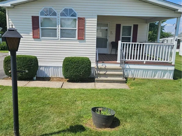 523 Patricia Dr, Clinton, NY 13323