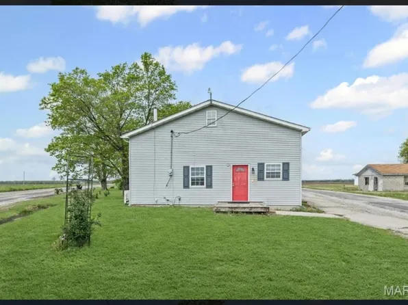 11159 Shipman Rd, Plainview, IL 62685