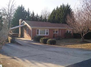 10 Sylvania Dr, Taylors, SC 29687