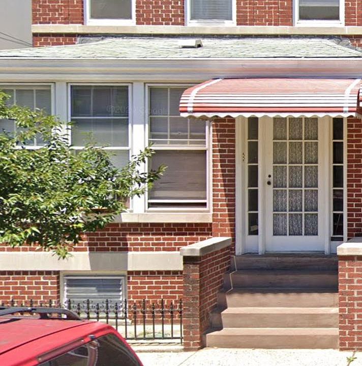 1st image of 6033 Woodbine St Floor 1