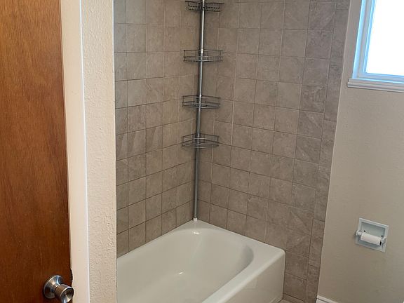 5th image of 2341 Farisita Dr