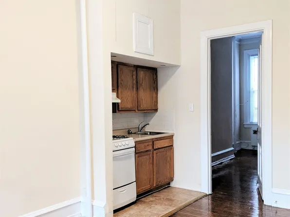 University City Associates, 4027 Locust St #4025-2R, Philadelphia, PA 19104