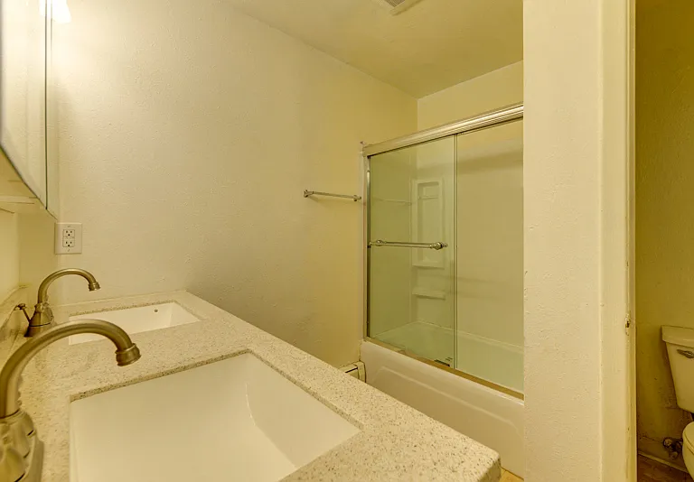 1065 University Ave #102 — Photo 9