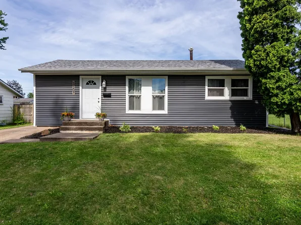 3507 38th St, Moline, IL 61265