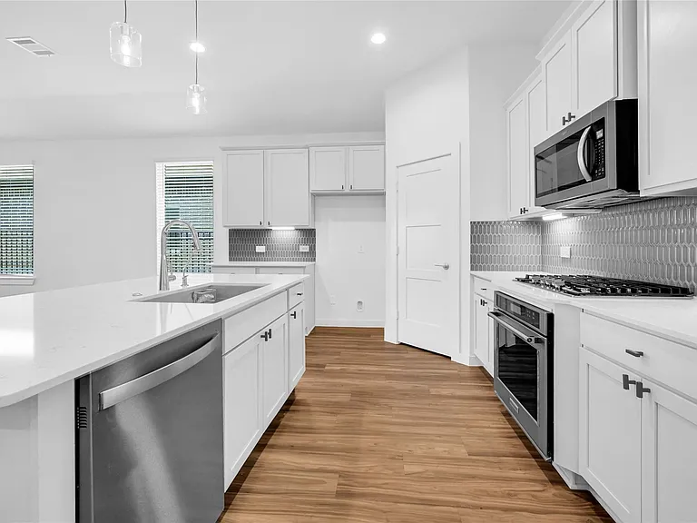 144 Aurora Springs Dr — Photo 10