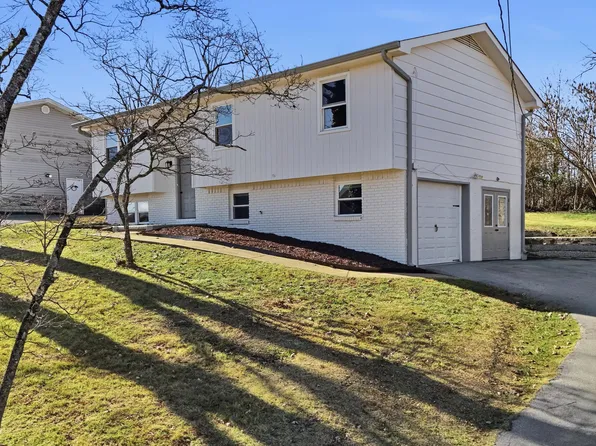 4011 Shady Oak Dr, Ooltewah, TN 37363