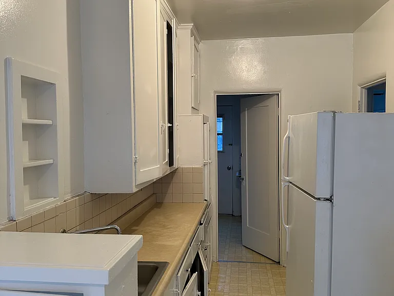 1018 S Vancouver Ave #1/4 — Photo 10