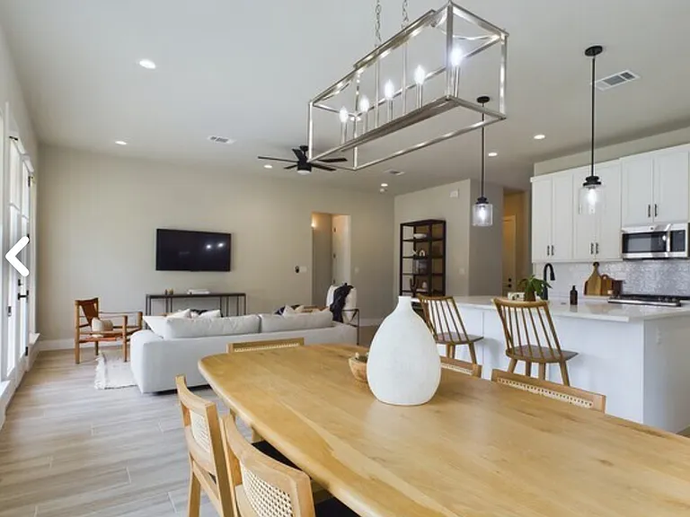 1606 Redwood Ct — Photo 10