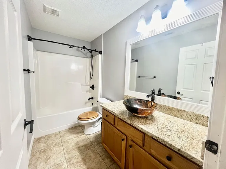 655 County Line Rd — Photo 12
