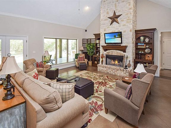 4th image of 126 Oakdale Dr