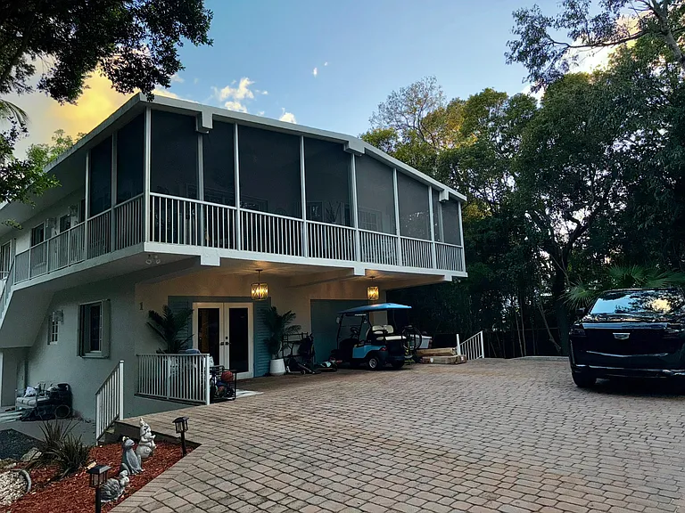 119 S Rolling Hill Rd — Photo 1