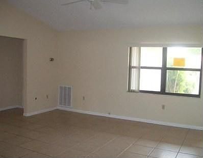 2nd image of 1481 San Helen Dr