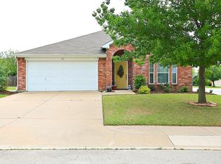 137 Kensington Ct, Rhome, TX 76078