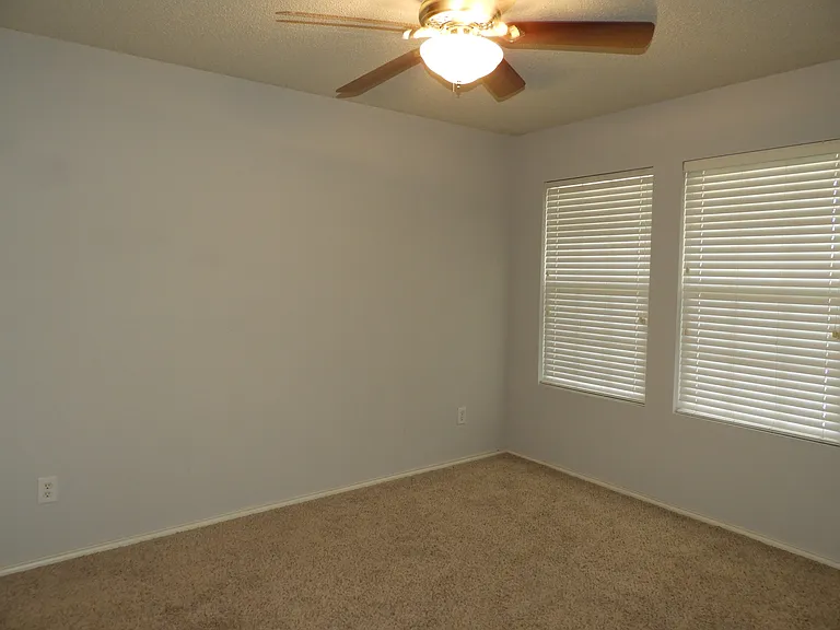 9941 George Washington Dr — Photo 8