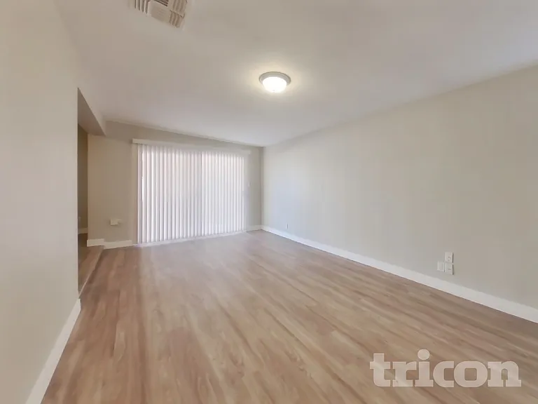 3202 W Wood Dr — Photo 2