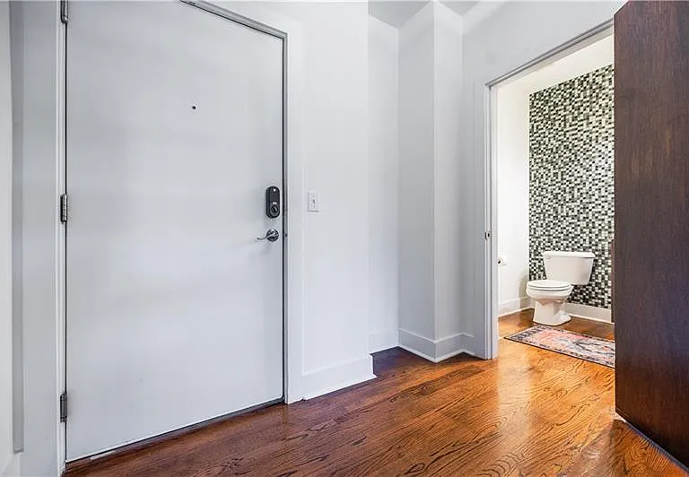 1221 Caroline St NE #201 — Photo 13