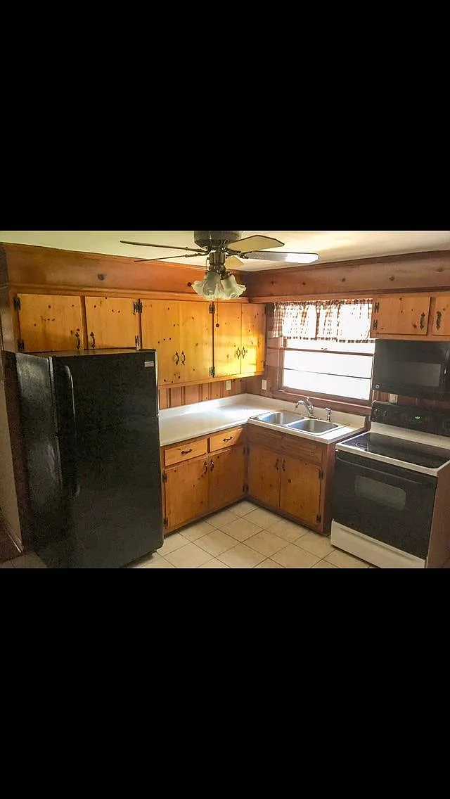 109 Holly Hill Dr — Photo 4