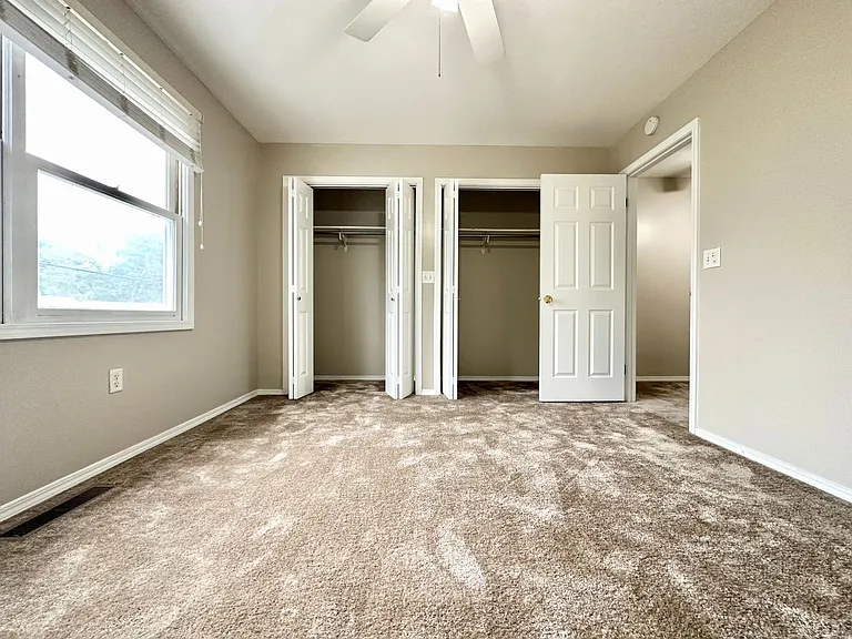 301 S Regency Dr — Photo 28