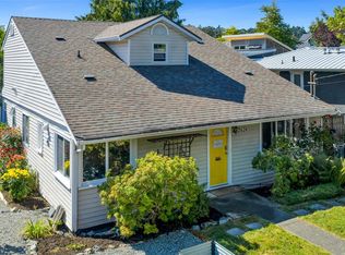 2624 Forbes St, Victoria, BC V8R 4C1