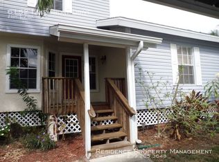6152 Lake Front Dr, Fort Myers, FL 33908