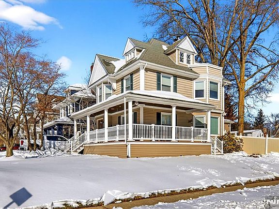 3rd image of 258 Clinton Pl