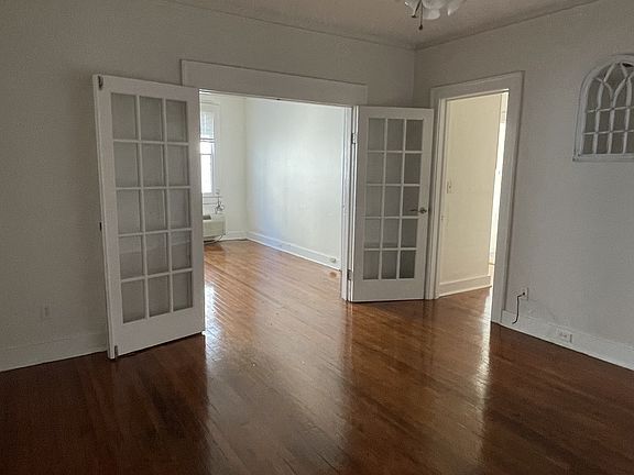 3rd image of 1617 Foucher St APT 5