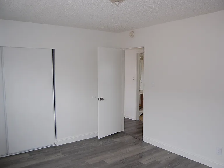 2212 College Ave #6 — Photo 7