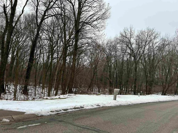 16874 Hidden Valley Dr, Granger, IN 46530