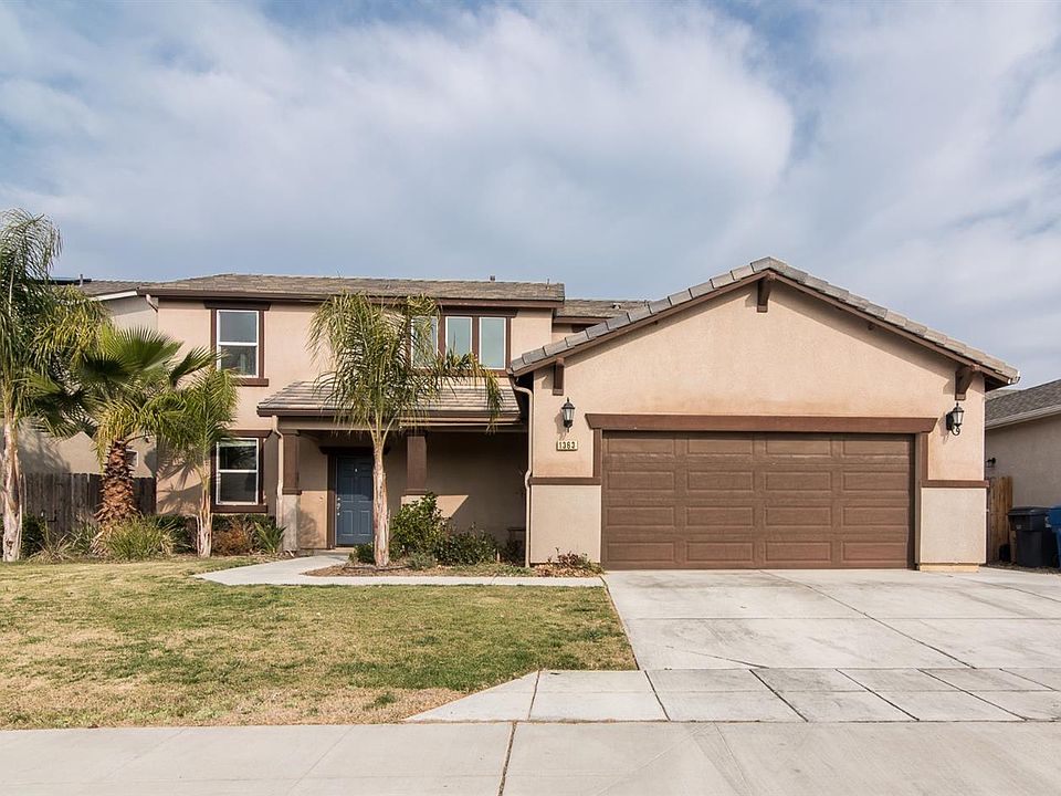 2nd image of 1363 La Quinta Way