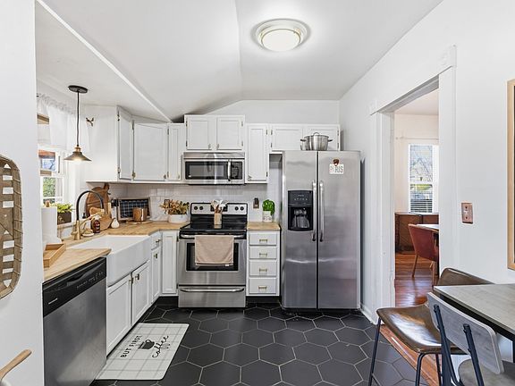 5th image of 1207 Paris Ave