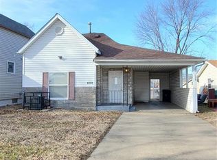 1855 Edwardsville Rd, Madison, IL 62060