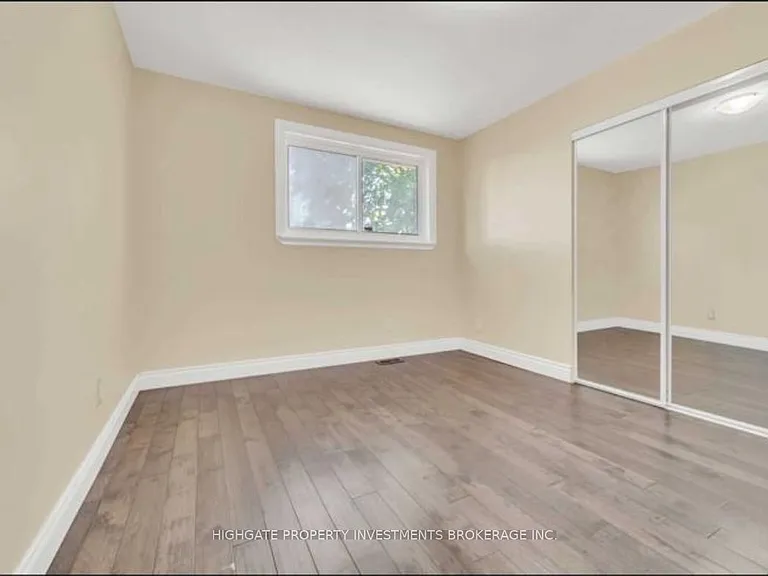 36 Reigate Ave #MAIN — Photo 14
