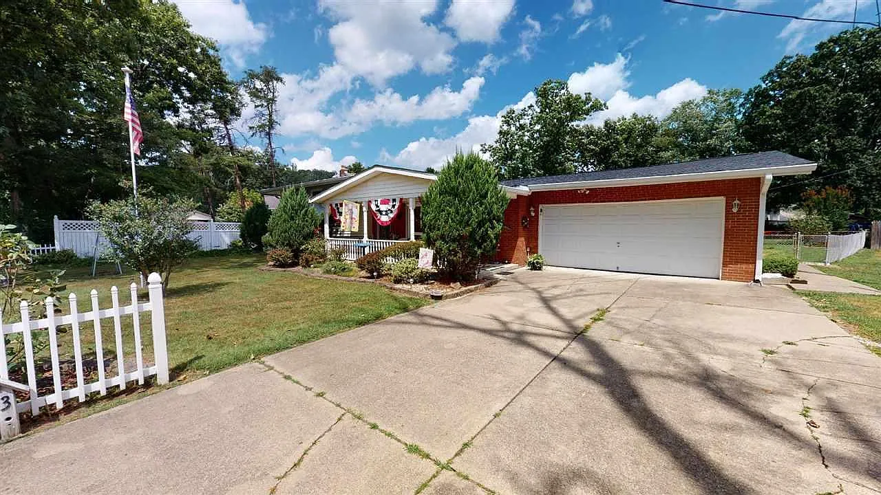 488 Rosalind Rd photo 1